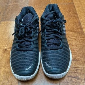 B&W K-Swiss Kourt Performance Tennis Shoes